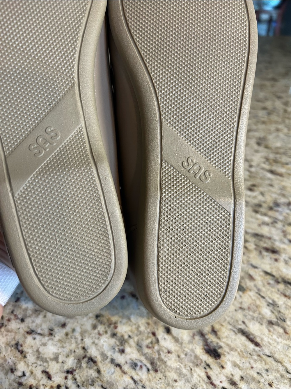 SAS Softie tassel/Kiltie leather loafers. Taupe size 7.5N. New??? - Picture 9 of 12